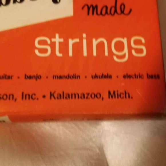 Gibson electric Spanish guitar strings - Picture 2 of 4